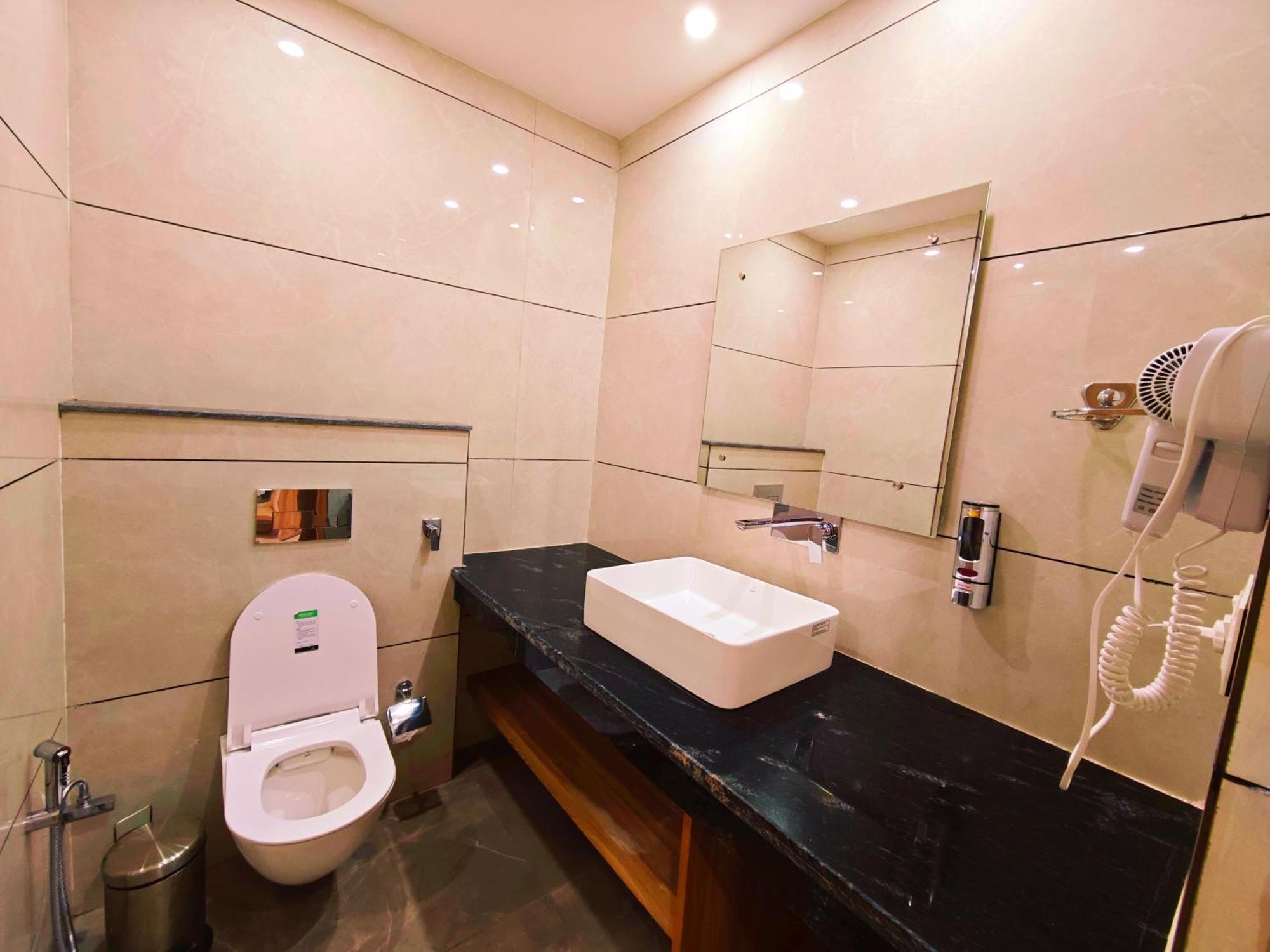 Hotel Pines And Peeks By Tws Hotels Dalhousie Dış mekan fotoğraf
