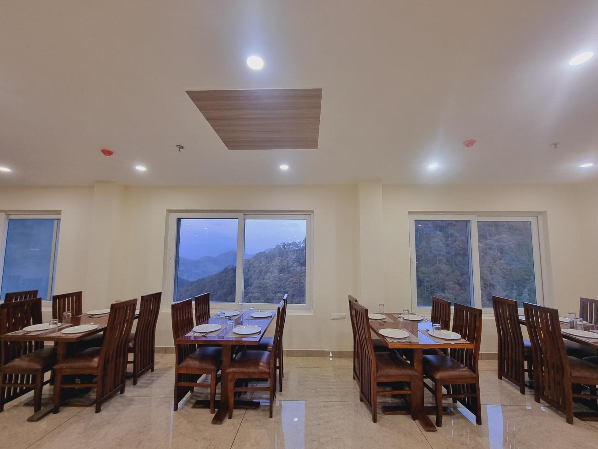 Hotel Pines And Peeks By Tws Hotels Dalhousie Dış mekan fotoğraf