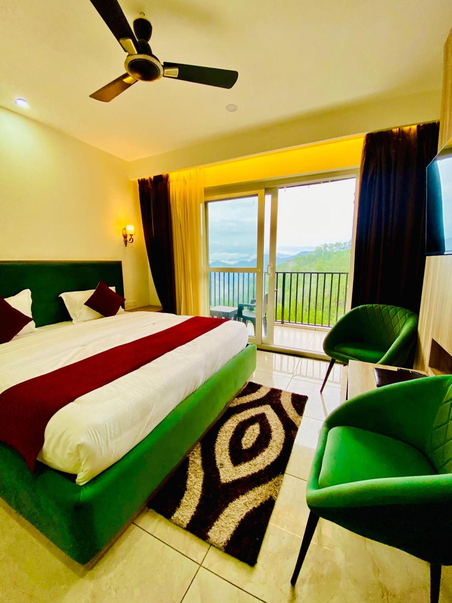 Hotel Pines And Peeks By Tws Hotels Dalhousie Dış mekan fotoğraf
