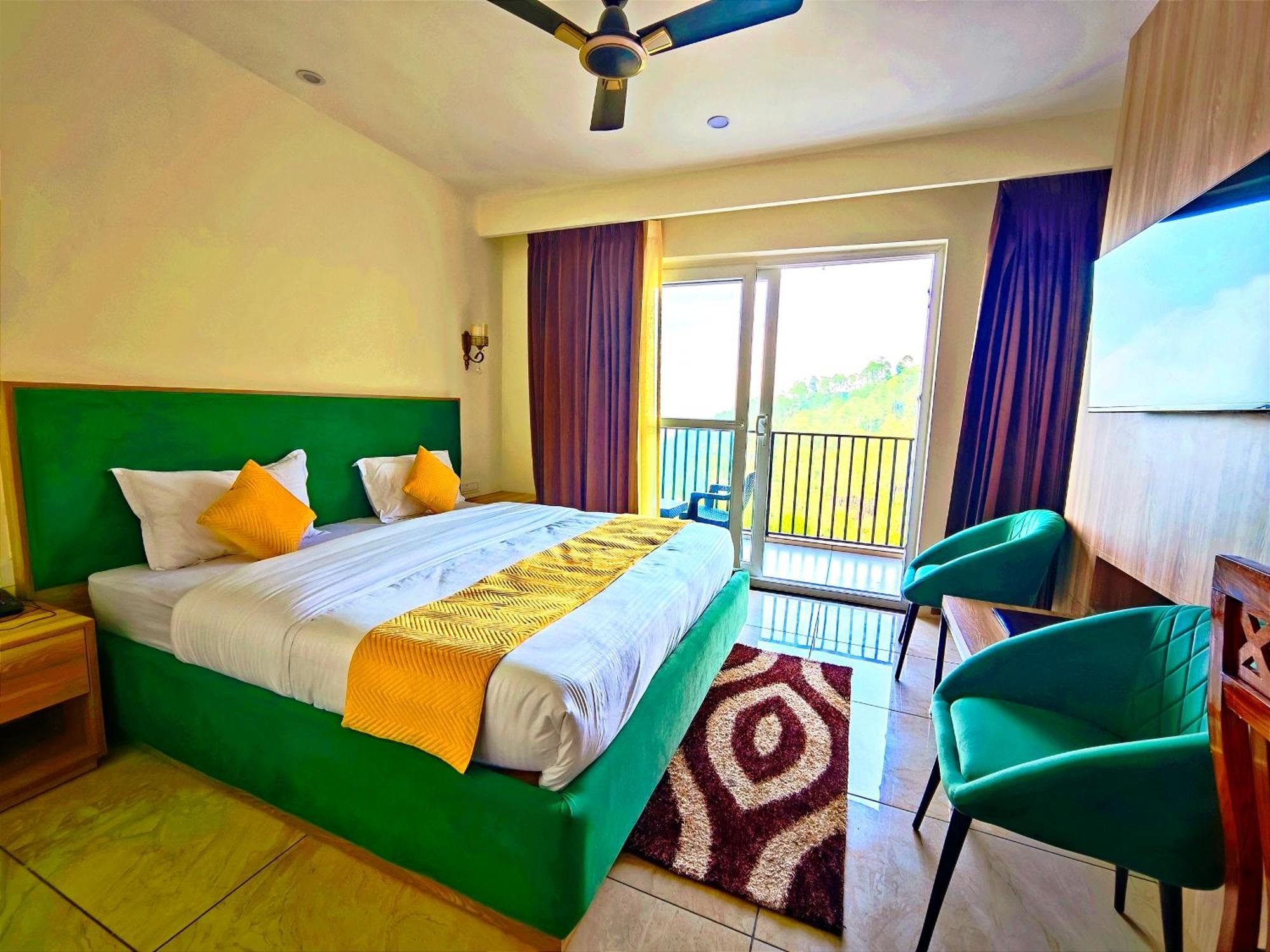 Hotel Pines And Peeks By Tws Hotels Dalhousie Dış mekan fotoğraf